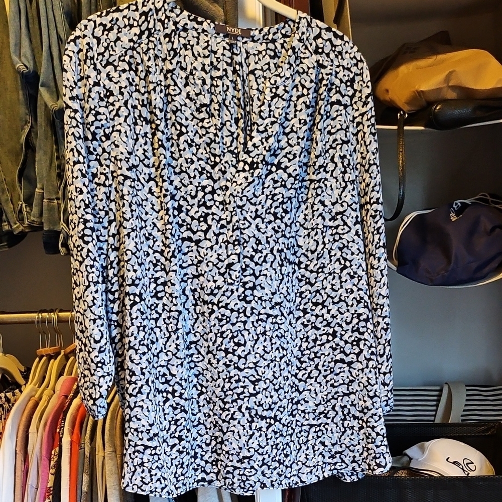 NYDJ Monochrome Abstract Blouse